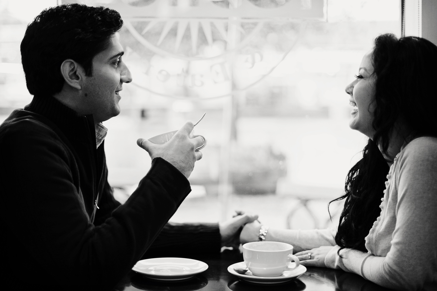 mississauga-engagement-session-coffee-shop