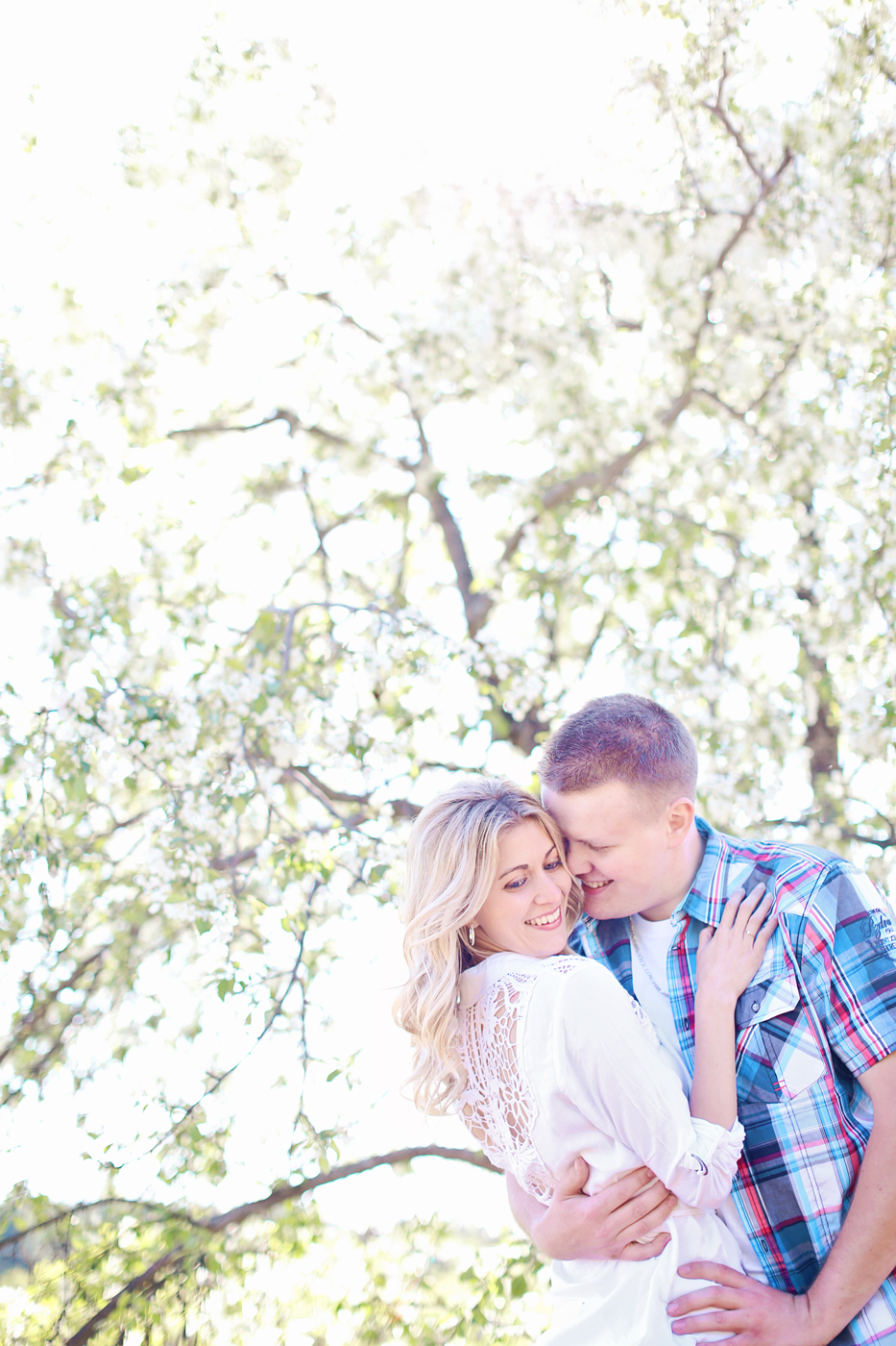 north-bay-engagement-session-romantic-apple-blossoms